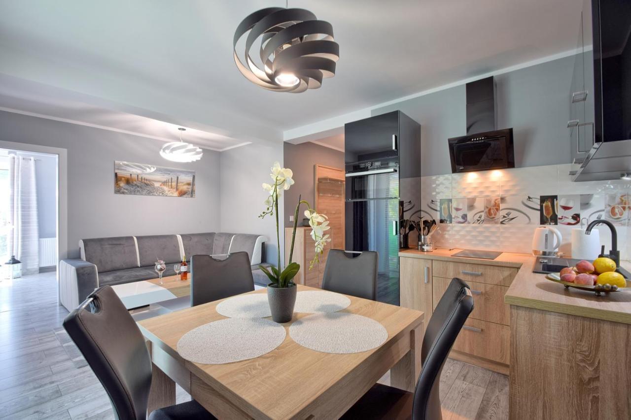 Sea-View Apartamenty Kolorowe Balkony Мендзыздрое Экстерьер фото